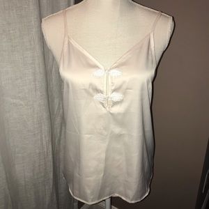 🌺 (2/$10) Satin camisole with Embroidery Detail